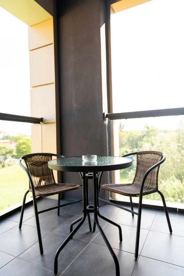 Avalonrestapartments Lviv Luaran gambar